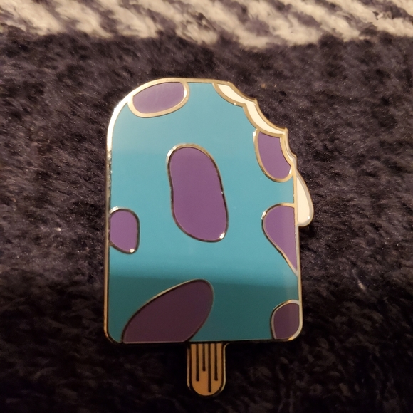 Disney Ice Cream Bar Mystery Popsicle Sulley Monsters Inc Pin Trading - Picture 1 of 2